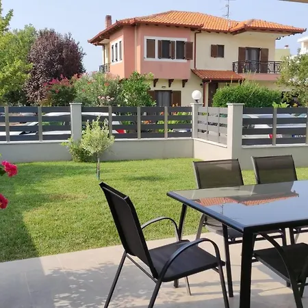To Helidoni & Gardens