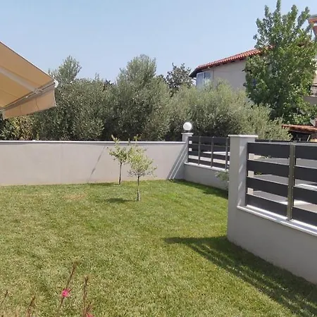 Holiday home To Helidoni & Gardens